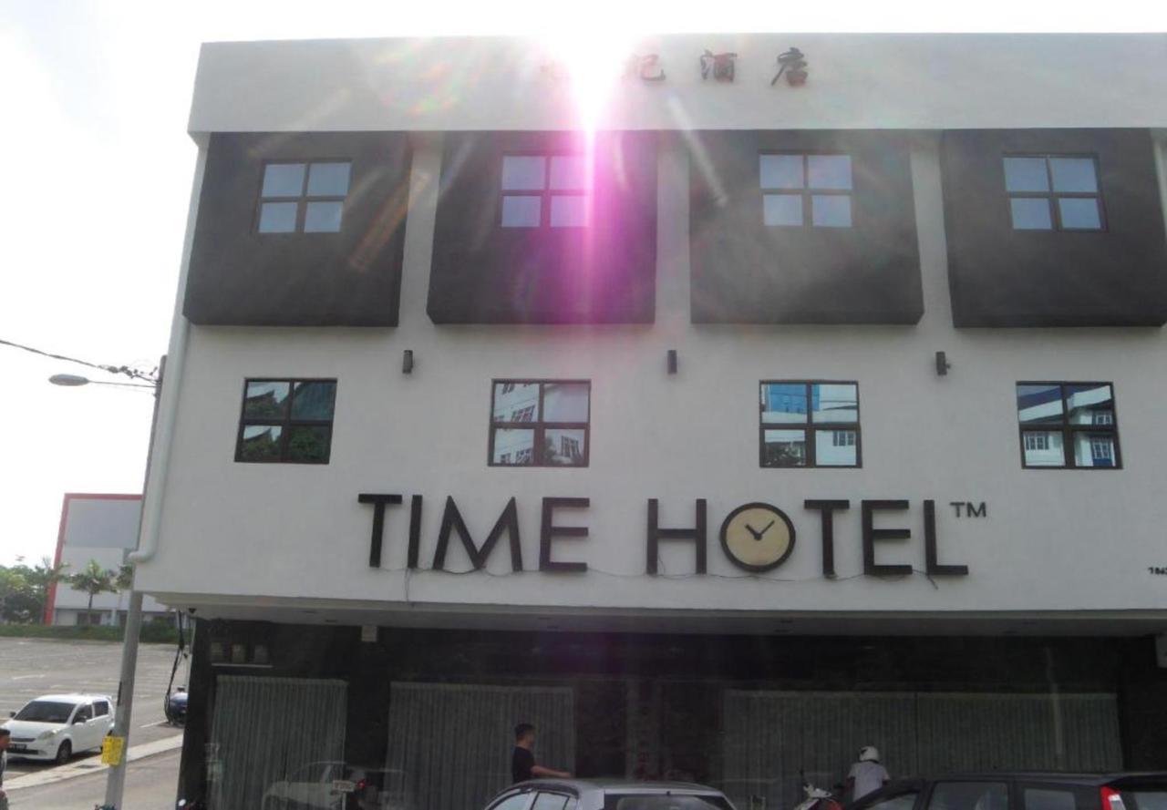 Time Hotel Seremban Esterno foto