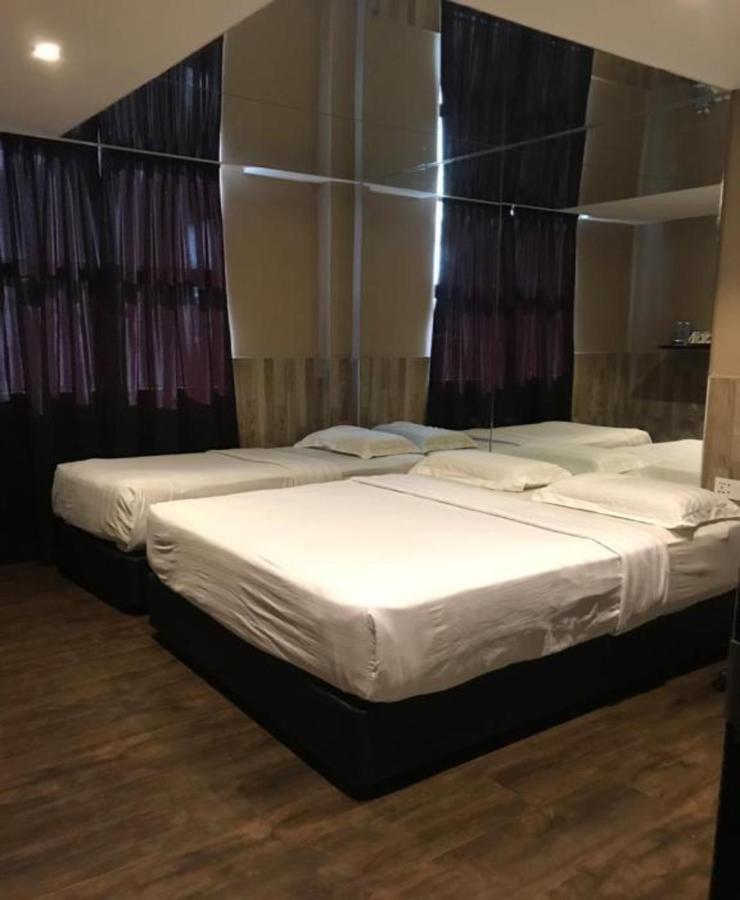 Time Hotel Seremban Esterno foto