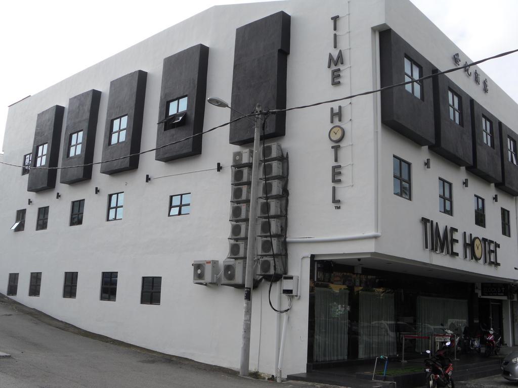 Time Hotel Seremban Esterno foto