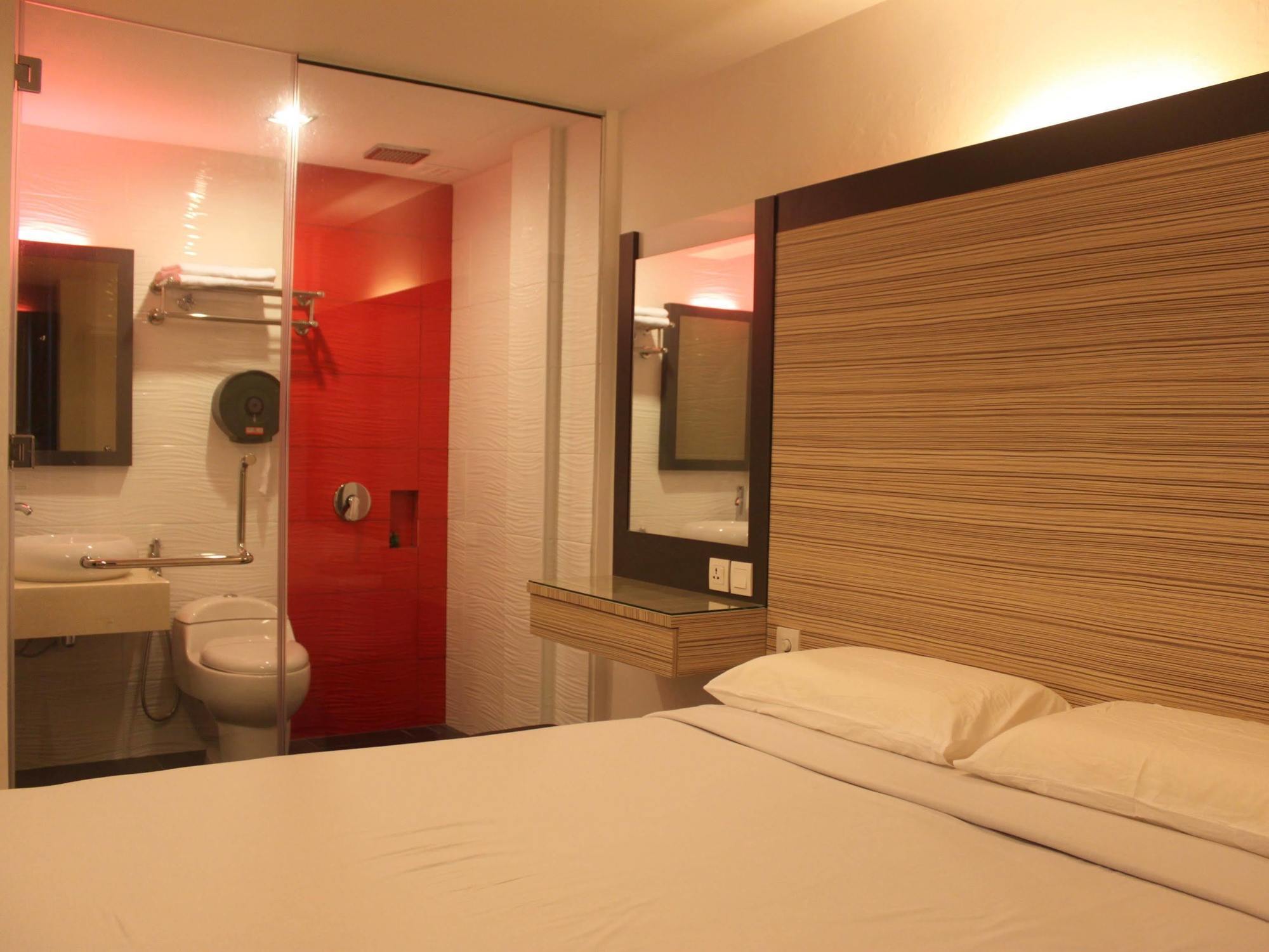 Time Hotel Seremban Esterno foto
